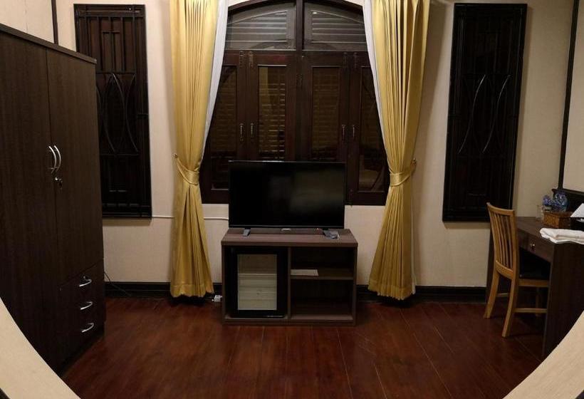 بنسيون Queens Inn, Savannakhet