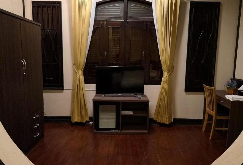 بنسيون Queens Inn, Savannakhet