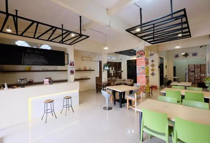 Majatalo Reddoorz Near Universitas Semarang