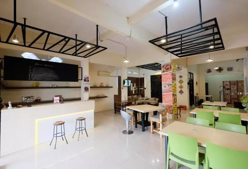 Majatalo Reddoorz Near Universitas Semarang