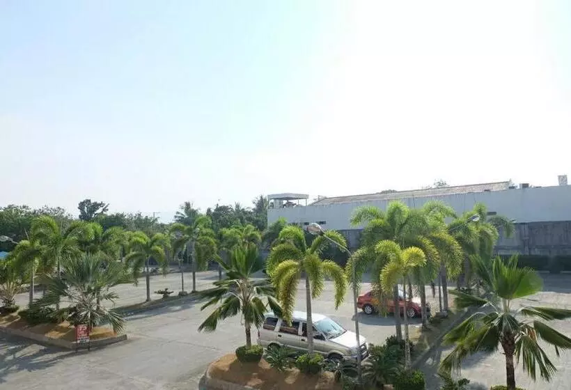 Dottie S Place Hotel & Restaurant