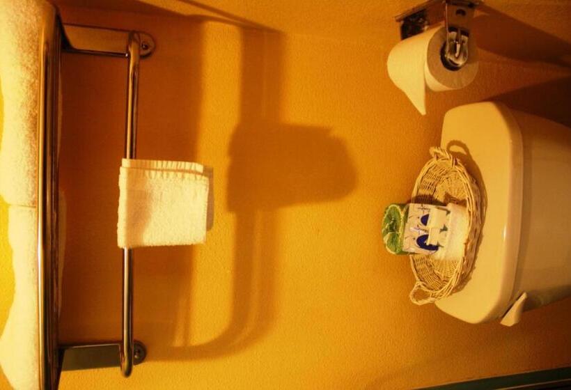 모텔 Lake Palestine Motor Inn