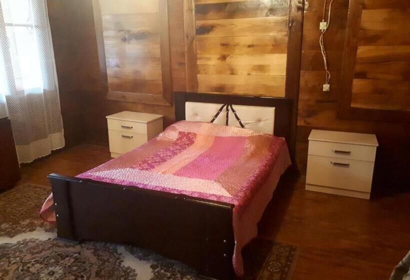 پانسیون Mtirala House