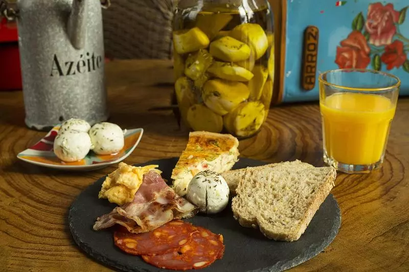 Aamiaismajoitus (B&B) Ninho Saloio