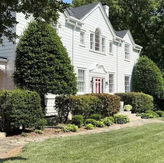 Aamiaismajoitus (B&B) The Holly And Ivy Inn