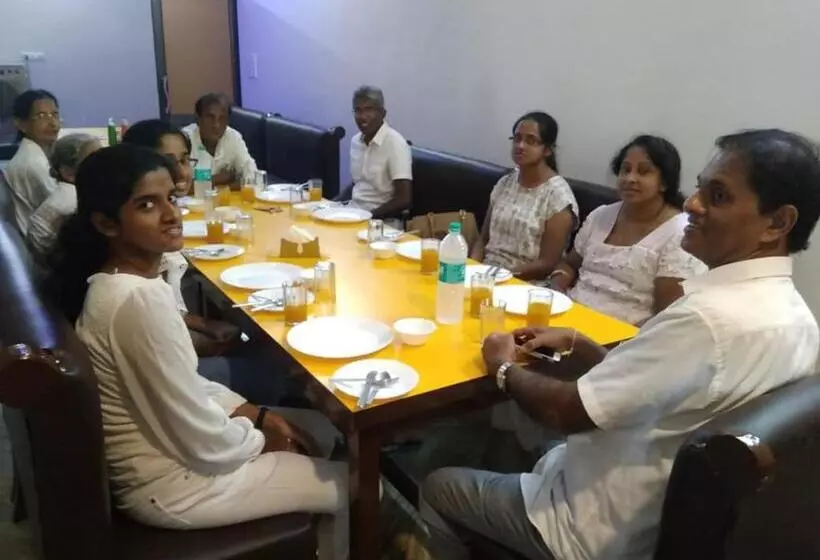 Aamiaismajoitus (B&B) The Ideal