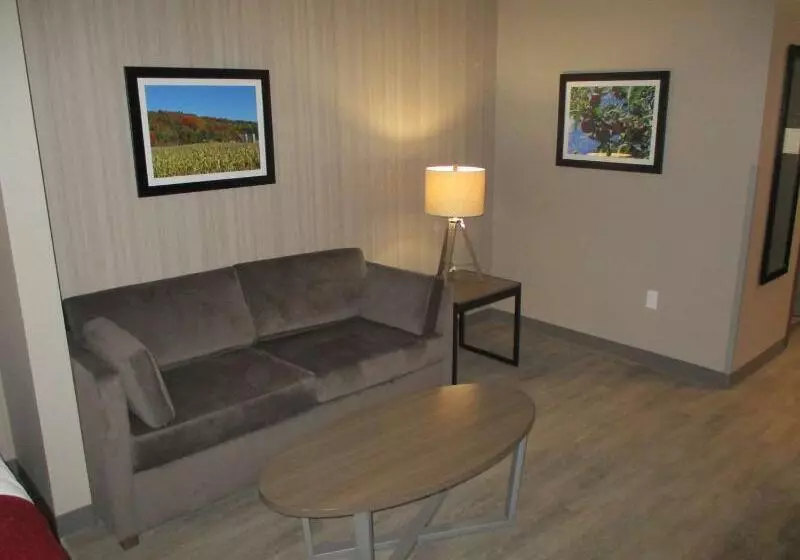 Hotelli Best Western Plus Lacrescent   Lacrosse