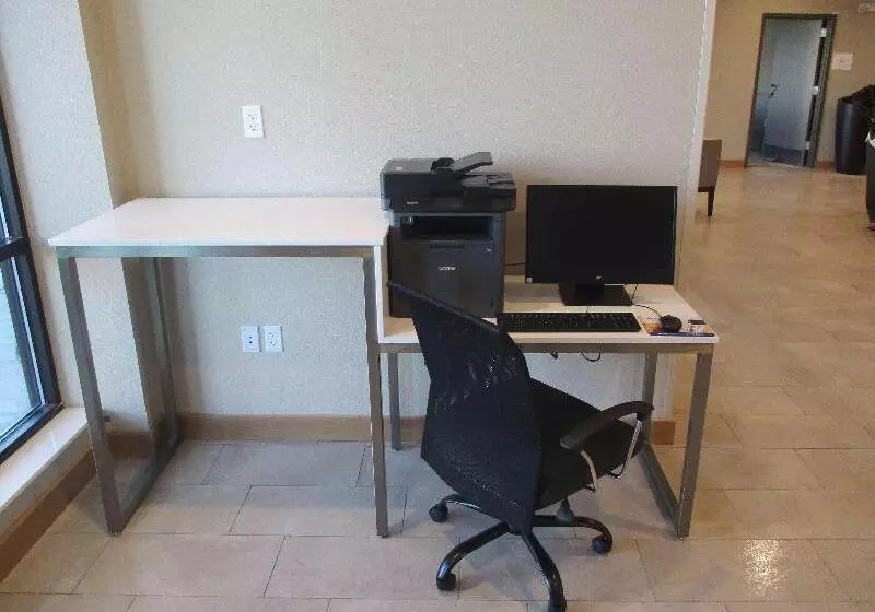 Hotelli Best Western Plus Lacrescent   Lacrosse