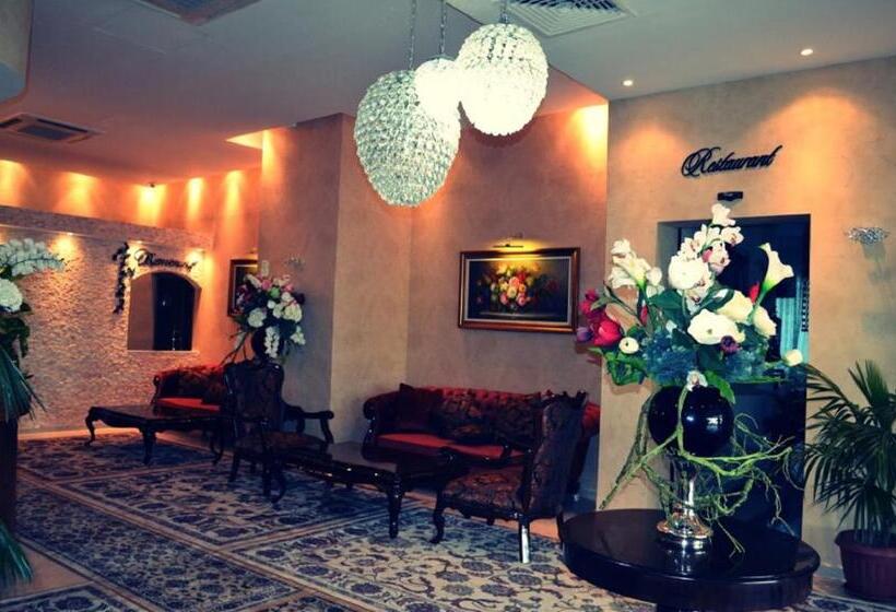 هتل De La Vallée