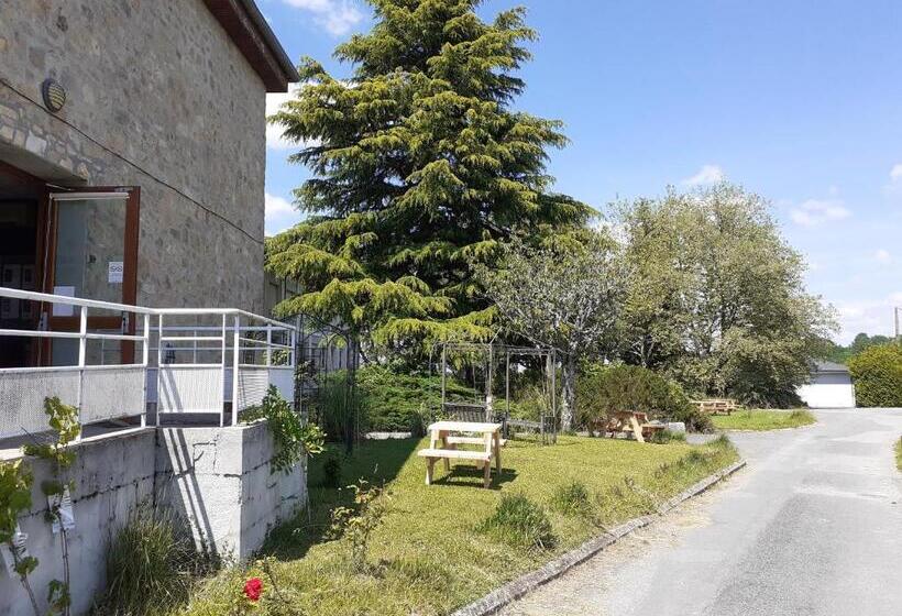 Hotel Les Remparts   Chez Dan Et Francois