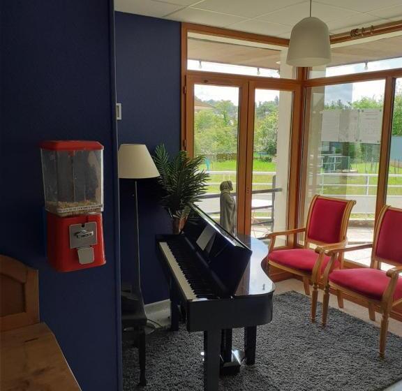 Hotel Les Remparts   Chez Dan Et Francois