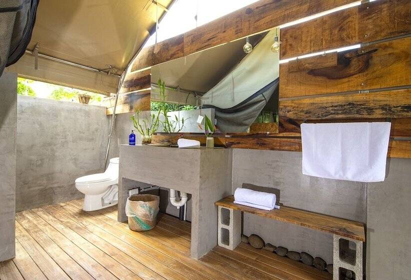 Отель Libelula Lounge & Lodgings