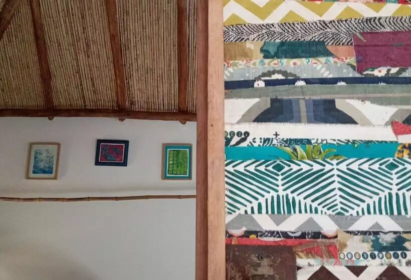 Hotelli Libelula Lounge & Lodgings