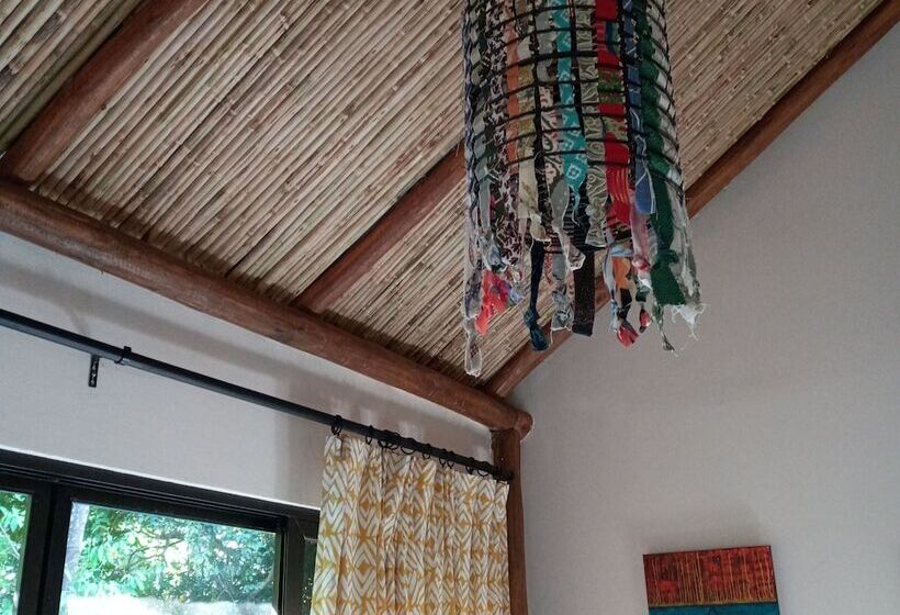 Отель Libelula Lounge & Lodgings