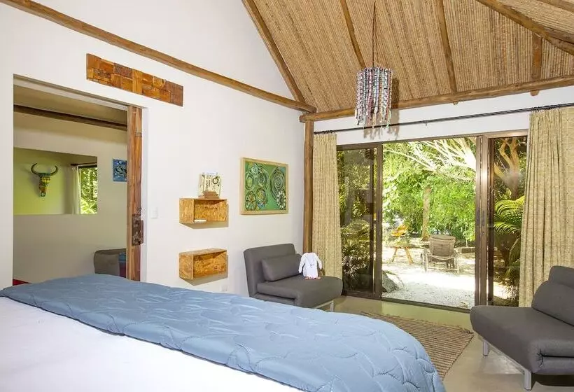 Hotelli Libelula Lounge & Lodgings