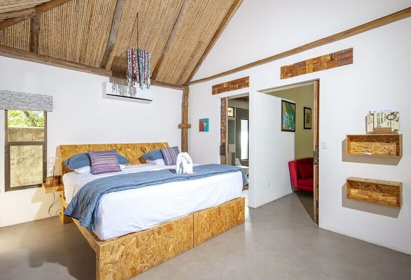 Отель Libelula Lounge & Lodgings