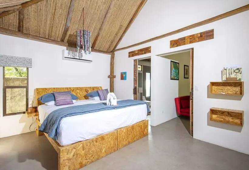 Hotelli Libelula Lounge & Lodgings