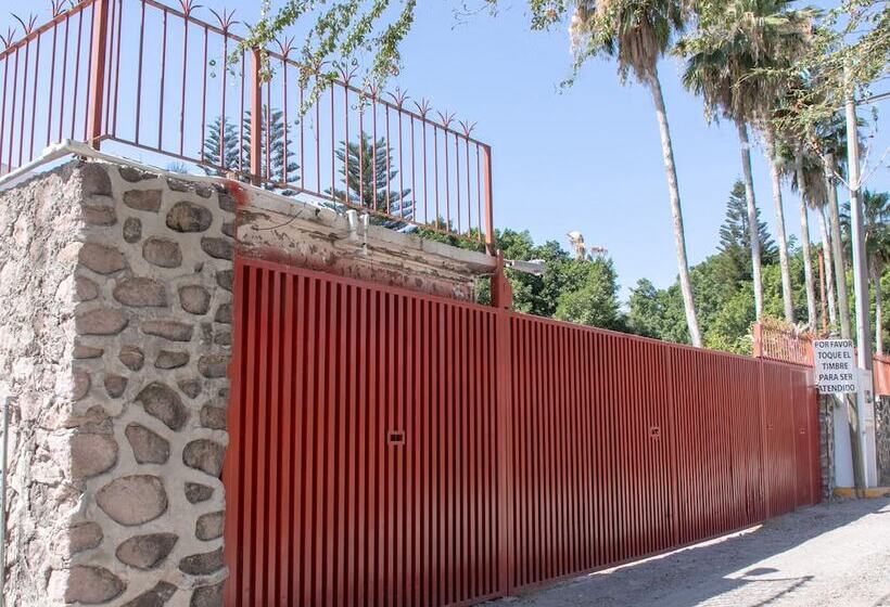 فندق Teques Palace