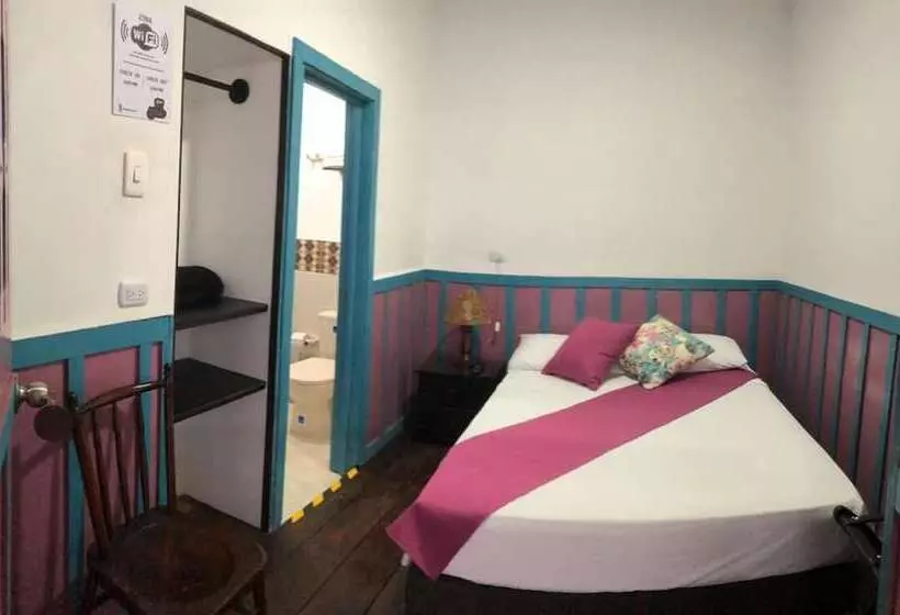 ペンション Hostal Don Julio