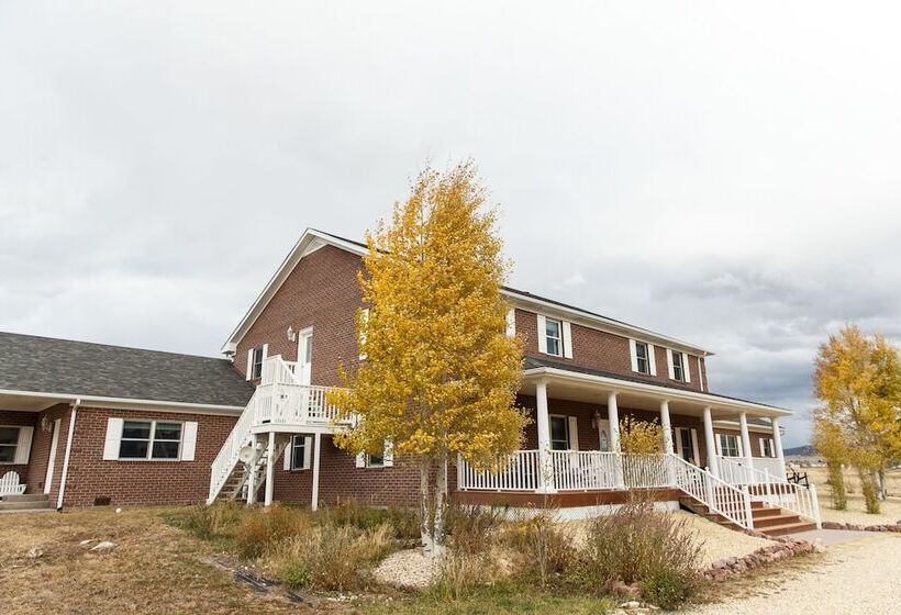 فندق صغير Lamp Post Lodge