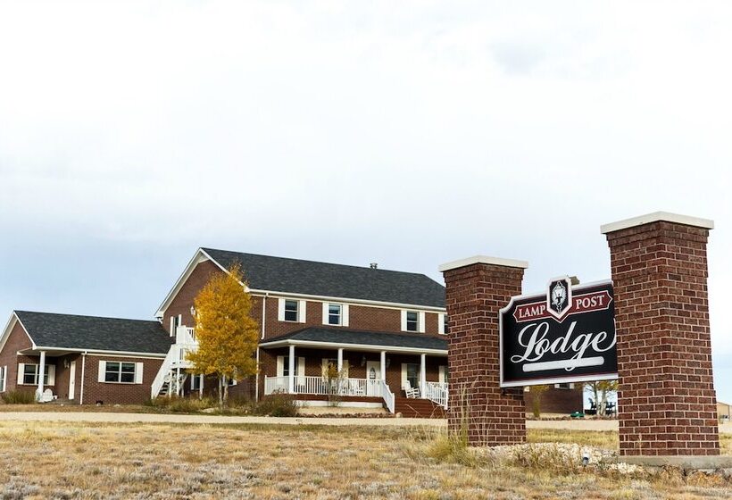 فندق صغير Lamp Post Lodge