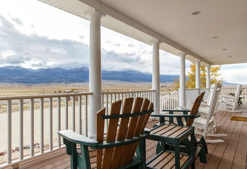 فندق صغير Lamp Post Lodge