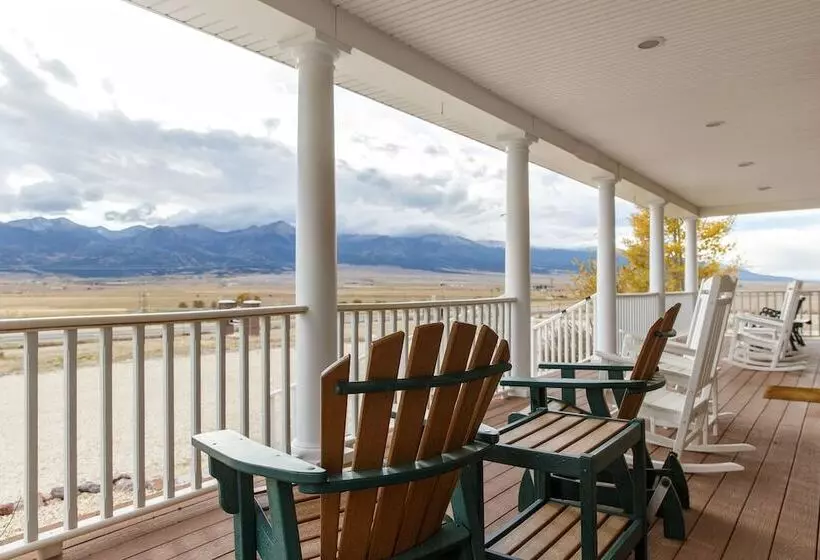 Retkeilymaja Lamp Post Lodge