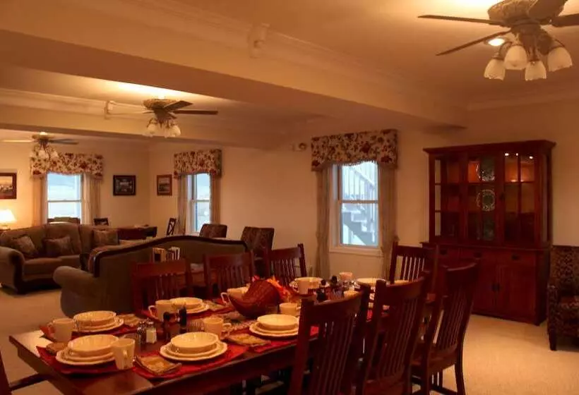 Retkeilymaja Lamp Post Lodge