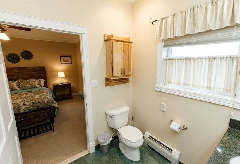 فندق صغير Lamp Post Lodge