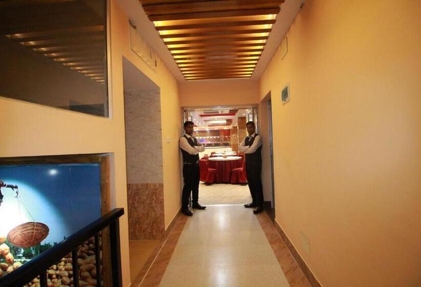 هاستل Little Rangpur Inn