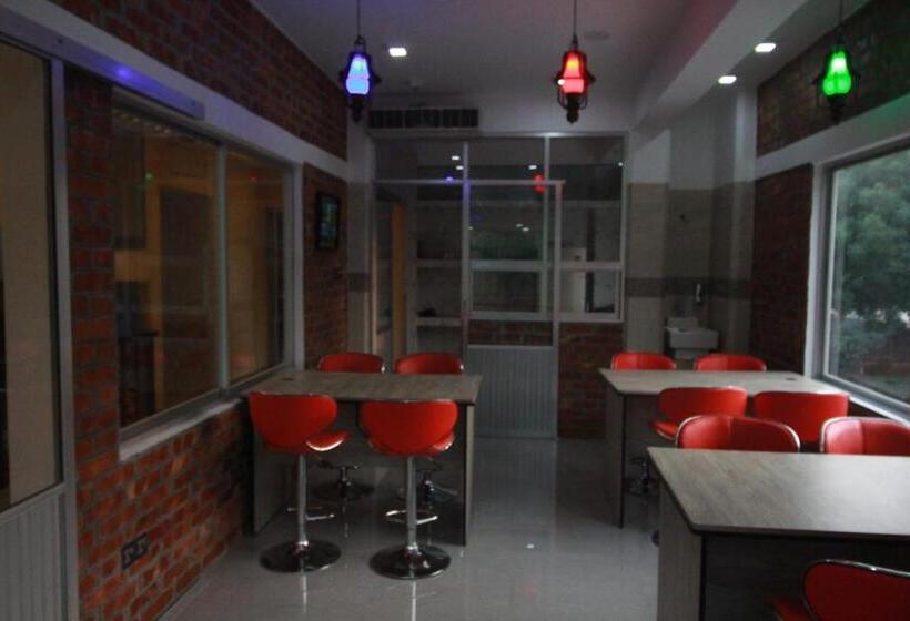 هاستل Little Rangpur Inn