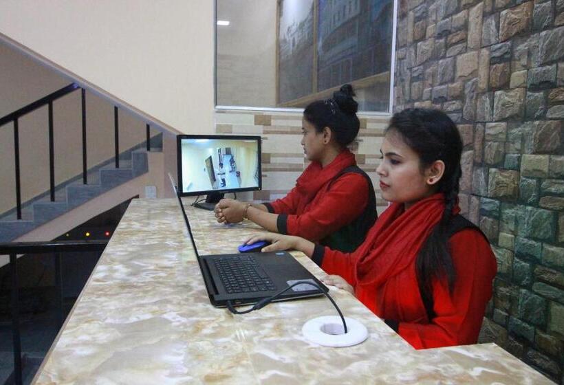 هاستل Little Rangpur Inn