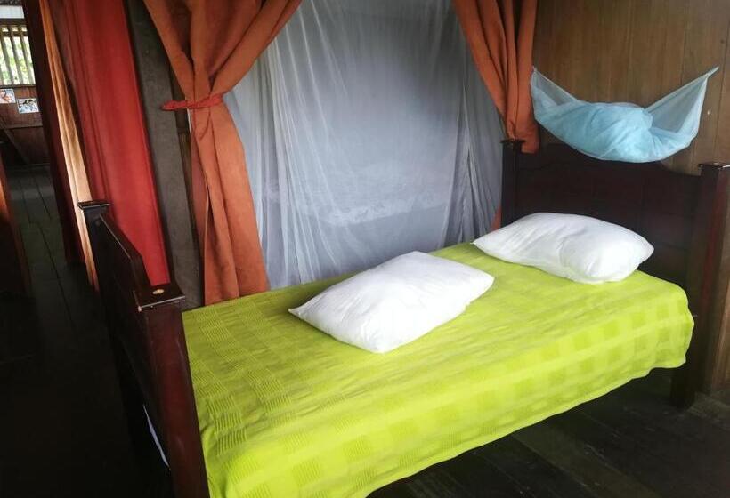 هاستل Posada El Acuario