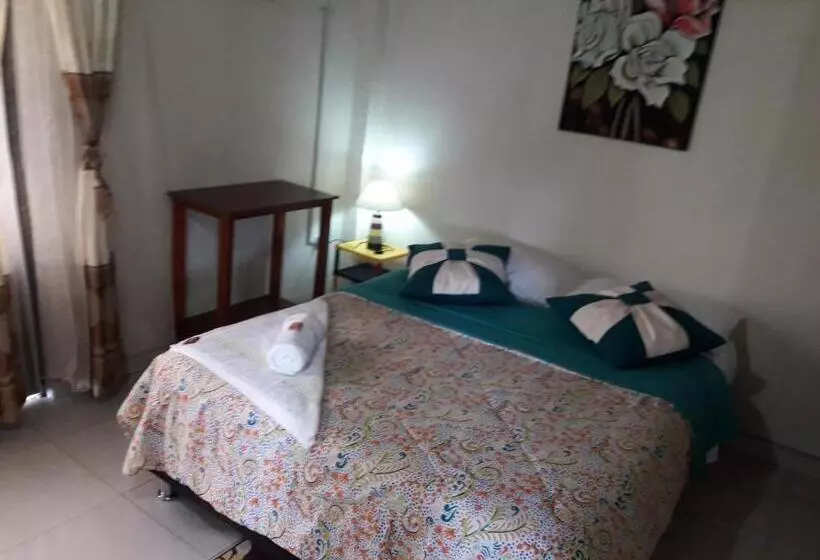Retkeilymaja Vivienda Turistica Yerbabuena