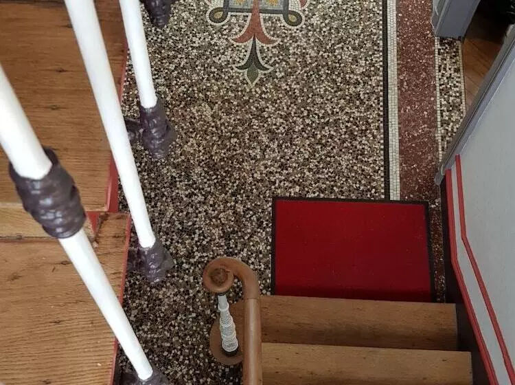 Aamiaismajoitus (B&B) Hameau Des Essarts