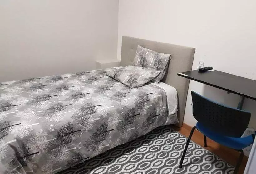 Aamiaismajoitus (B&B) Hameau Des Essarts