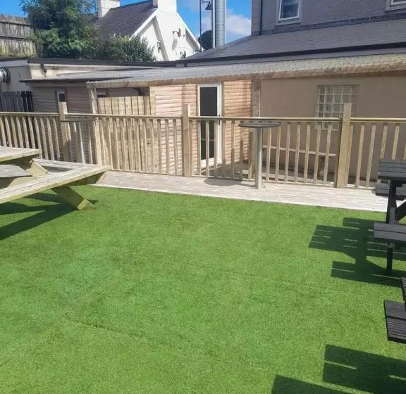 Aamiaismajoitus (B&B) The Armada Bar And Restaurant