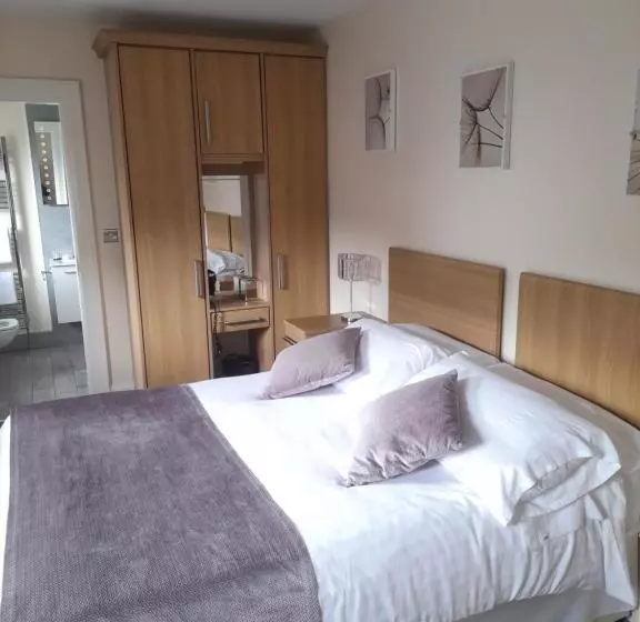 Aamiaismajoitus (B&B) The Armada Bar And Restaurant