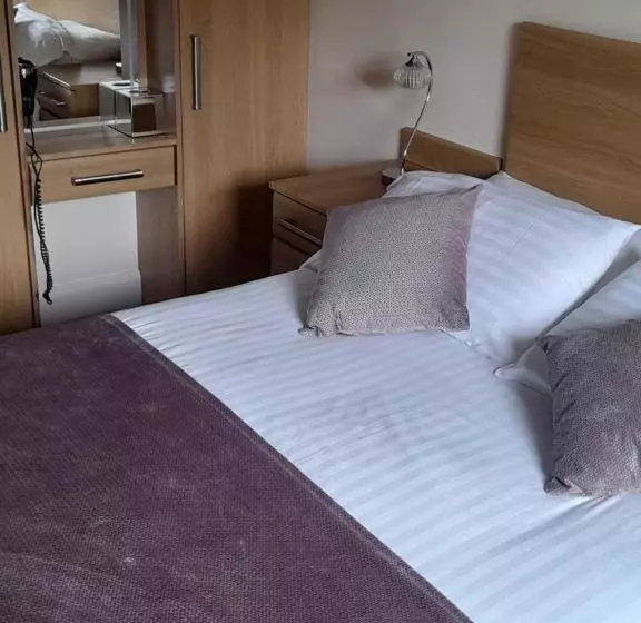 Aamiaismajoitus (B&B) The Armada Bar And Restaurant