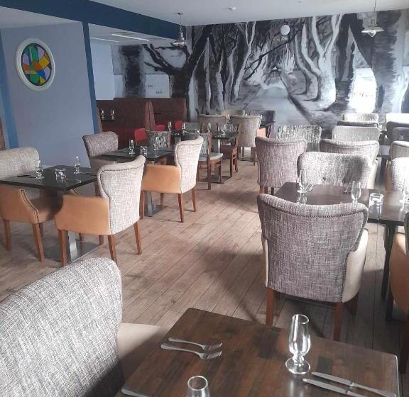 민박 The Armada Bar And Restaurant