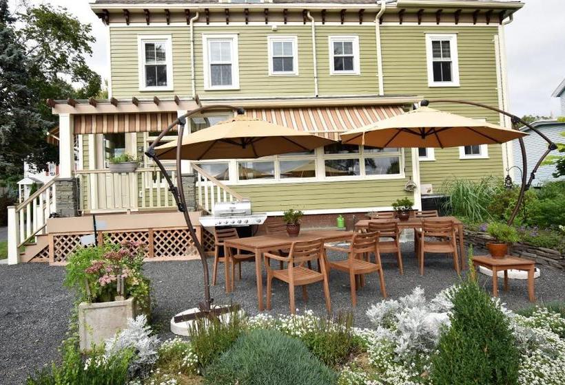 Danskammer House Bed & Breakfast