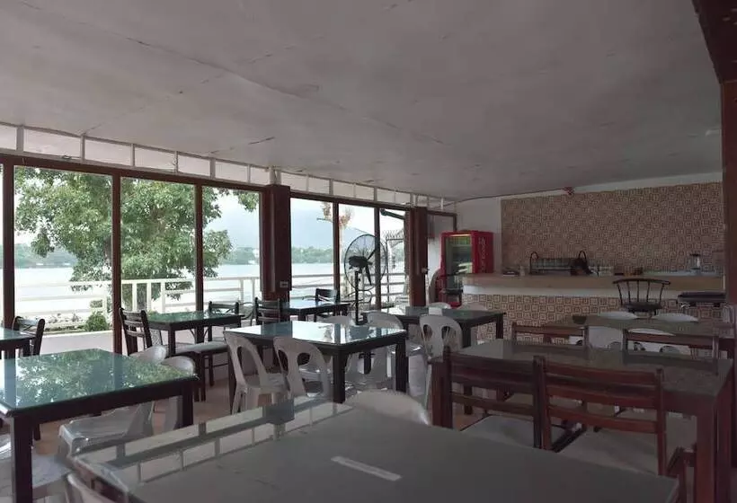 ホテル Ang Tahanan Ni Aling Meding