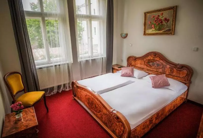 Hotel Dejmalik