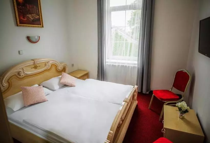 Hotel Dejmalik