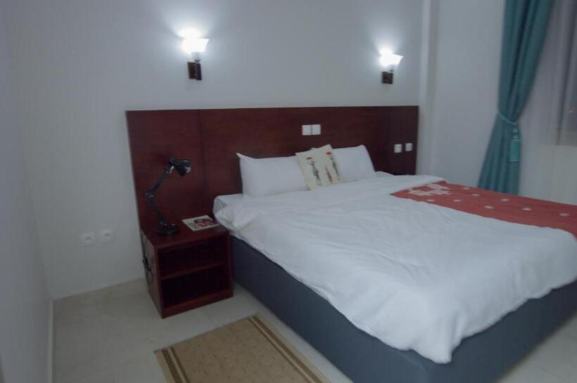 هتل Hôtel La Rose Blanche Korhogo