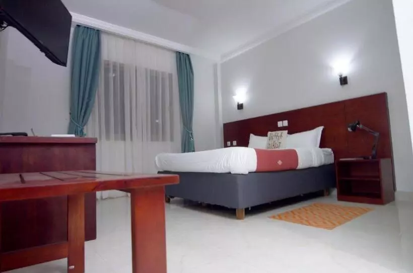 هتل Hôtel La Rose Blanche Korhogo