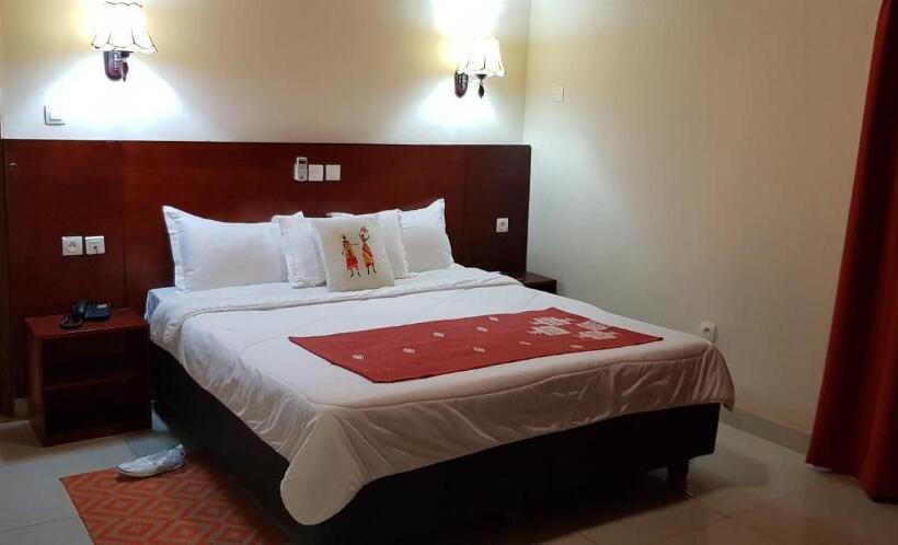 هتل Hôtel La Rose Blanche Korhogo