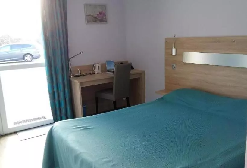 Hotelli Les Balcons Du Velay