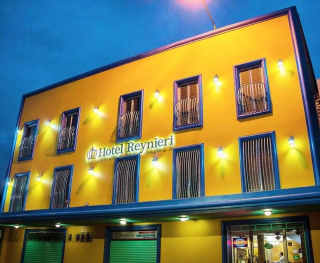 هتل Reynieri