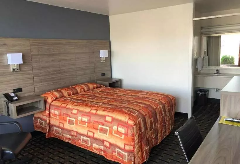 Motelli Mid Continent Inn